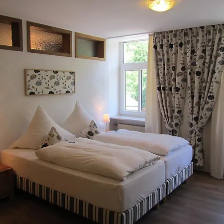 Moselland Im Enderttal Zum Onkel Willi Hotel 3*