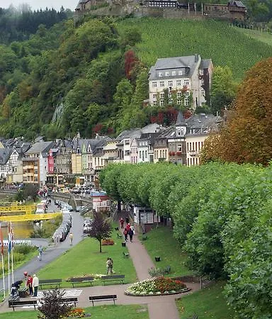 Moselland Im Enderttal Zum Onkel Willi ホテル コッヘム