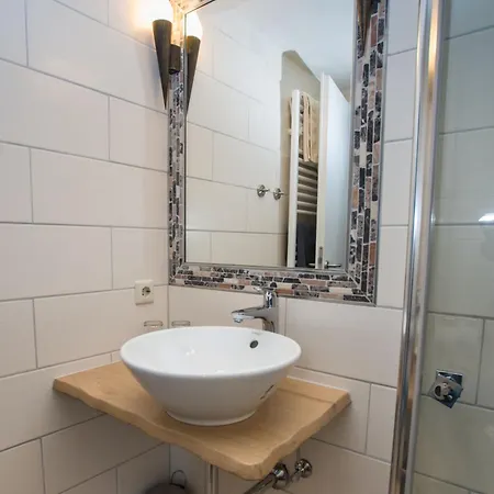 Hotel Moselland Im Enderttal Zum Onkel Willi 3*