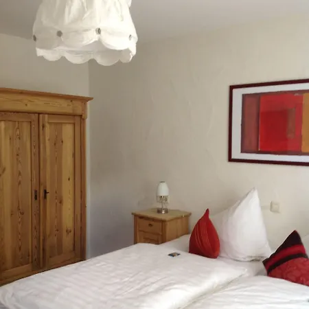 Hotel Moselland Im Enderttal Zum Onkel Willi