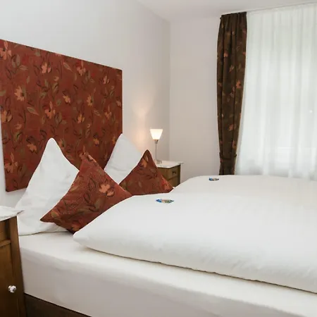 Moselland Im Enderttal Zum Onkel Willi Отель 3*