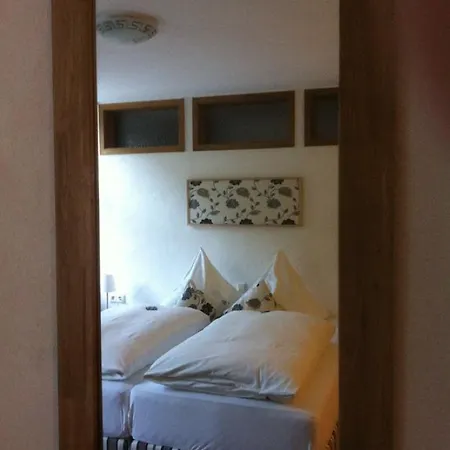 Moselland Im Enderttal Zum Onkel Willi Hotel Cochem