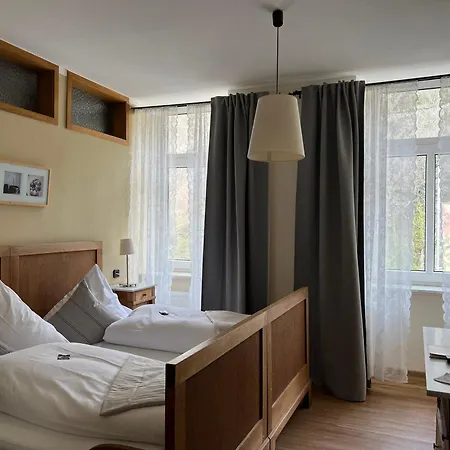 Moselland Im Enderttal Zum Onkel Willi Hotel Cochem