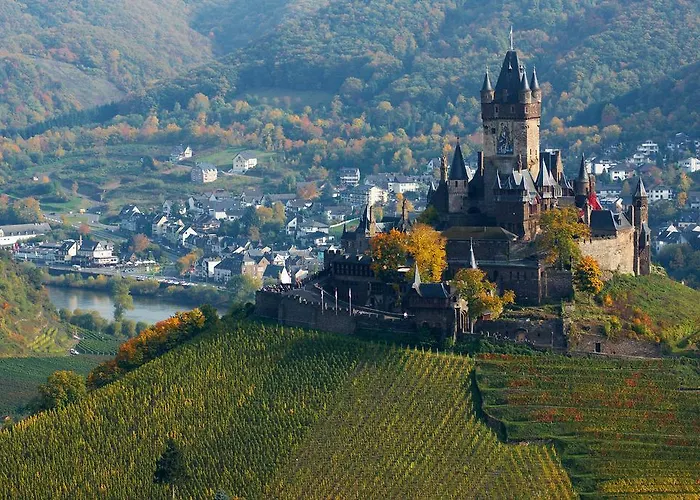 Moselland Im Enderttal Zum Onkel Willi 3* Кохем