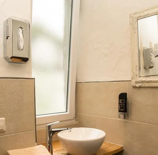 Отель Moselland Im Enderttal Zum Onkel Willi Кохем