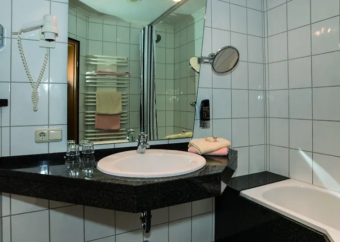 Moselland Im Enderttal Zum Onkel Willi فندق 3*