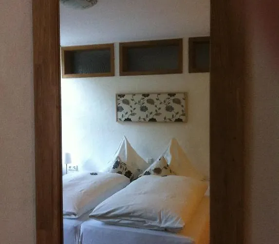 Moselland Im Enderttal Zum Onkel Willi Кохем